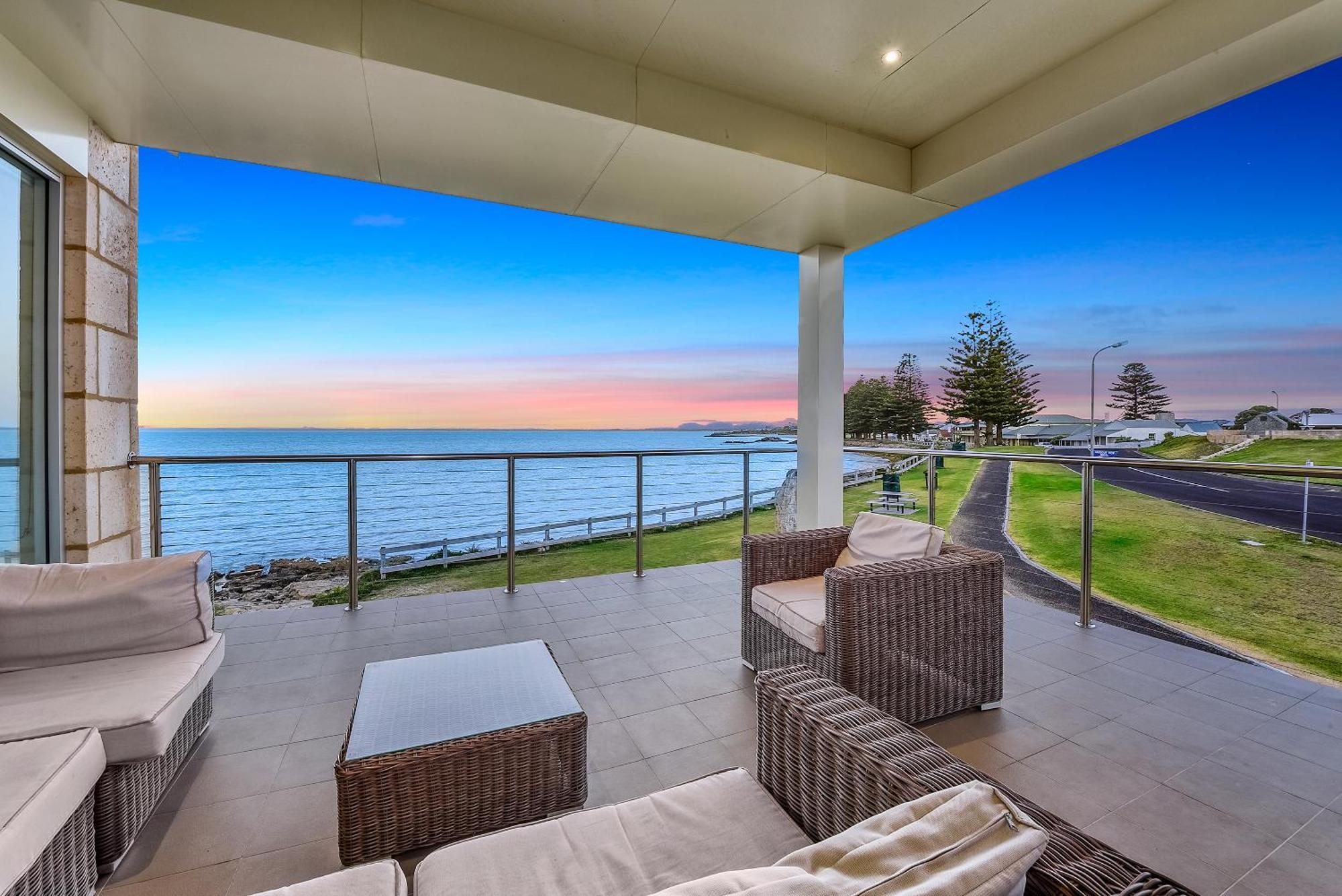 Aloha Waterfront Properties Robe Pokój zdjęcie