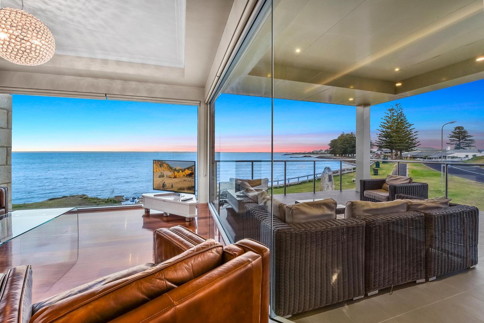Aloha Waterfront Properties Robe Pokój zdjęcie